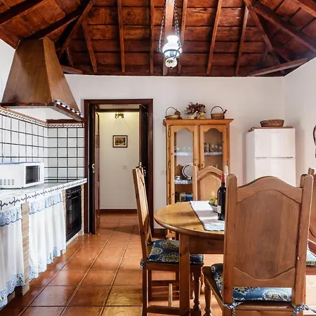 Tomasin בית כפרי Puntallana